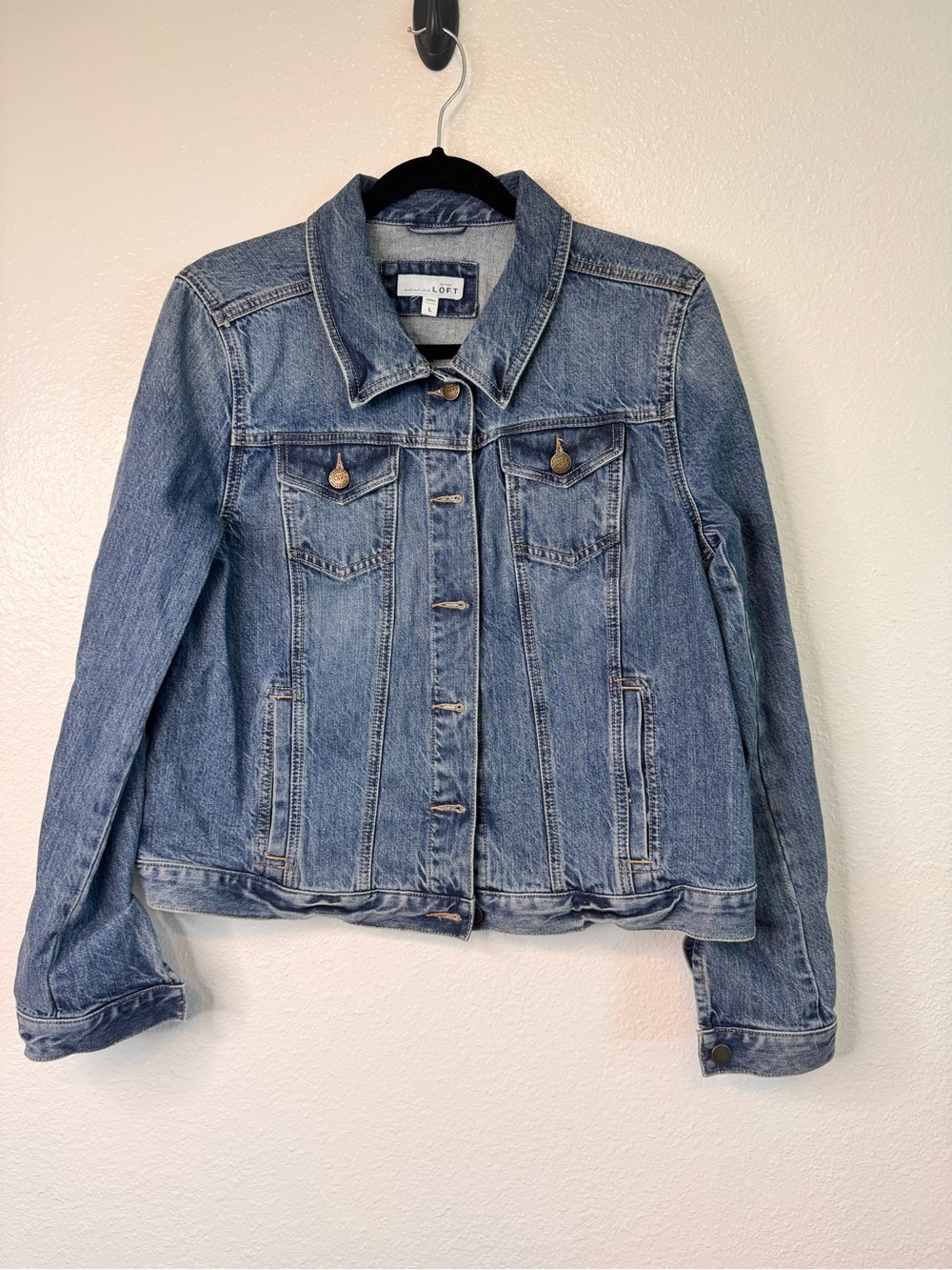 Ann Taylor LOFT Women's Denim Jean Jacket size L